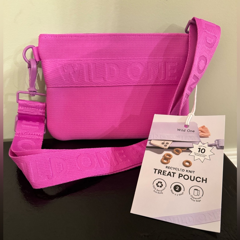 NWT Wild One Treat Pouch Recycled Knit in Orchid